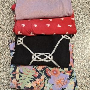 Four pairs of one size lularoe leggings
